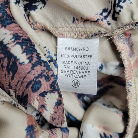 NWT Beautiful Faux Wrap Blouse - Picture 13 of 16